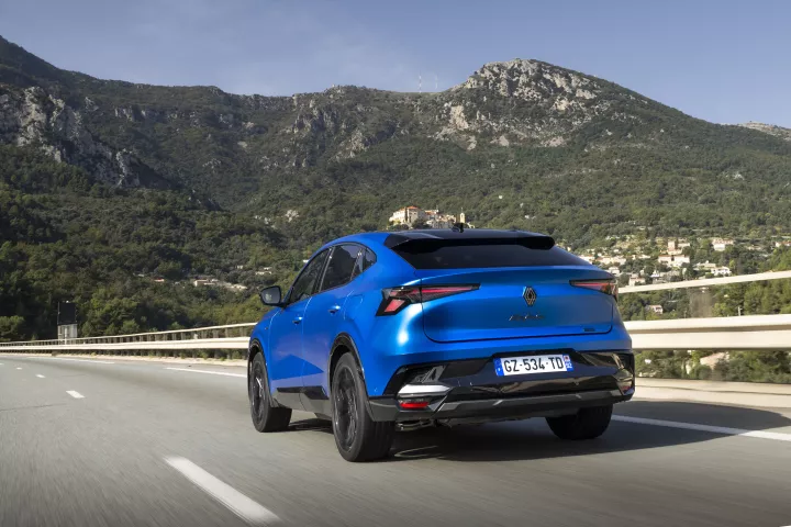 Renault Rafale E-Tech 4x4 300 hp Atelier Alpine (2) copy.jpg