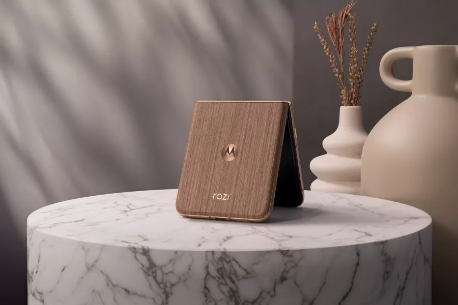 2025_MOTOROLA RAZR_ORION_GALLERY SHOOT_PHOTOS_52 _S.jpg