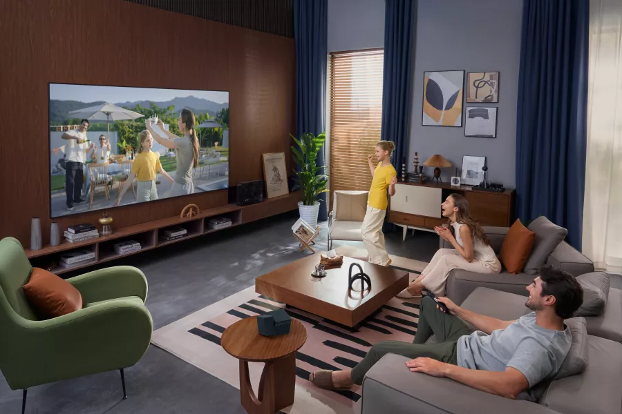 playcube projector.jpg