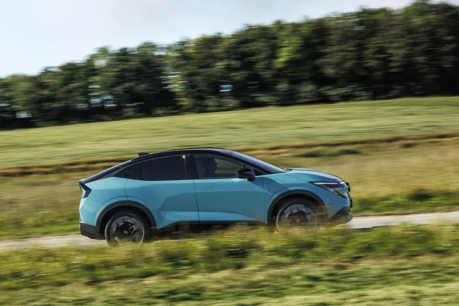 Nissan_LEAF024 copy.jpg