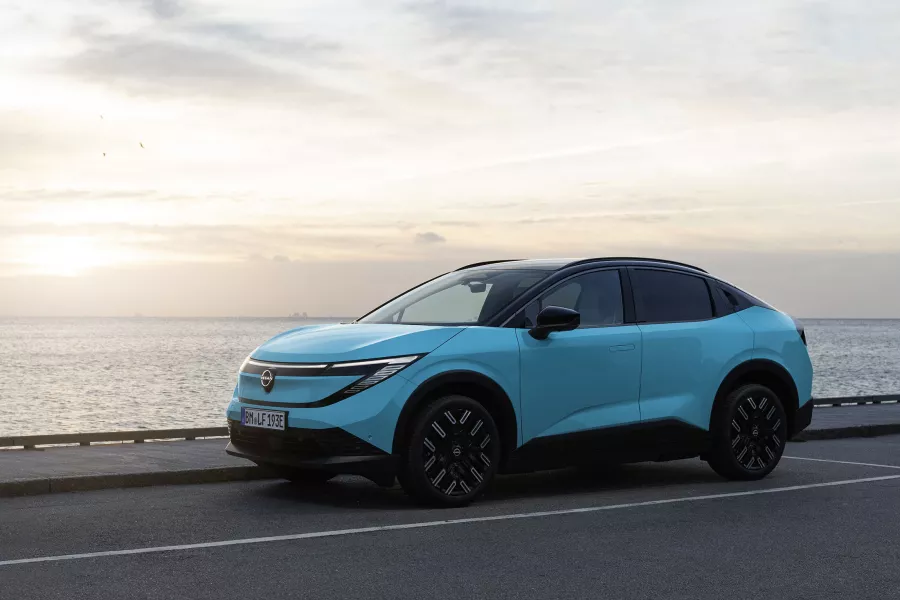 Nissan_LEAF082 copy.jpg