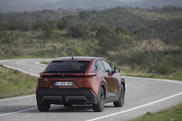 Toyota C-HR+ 2026 (10) copy.jpg