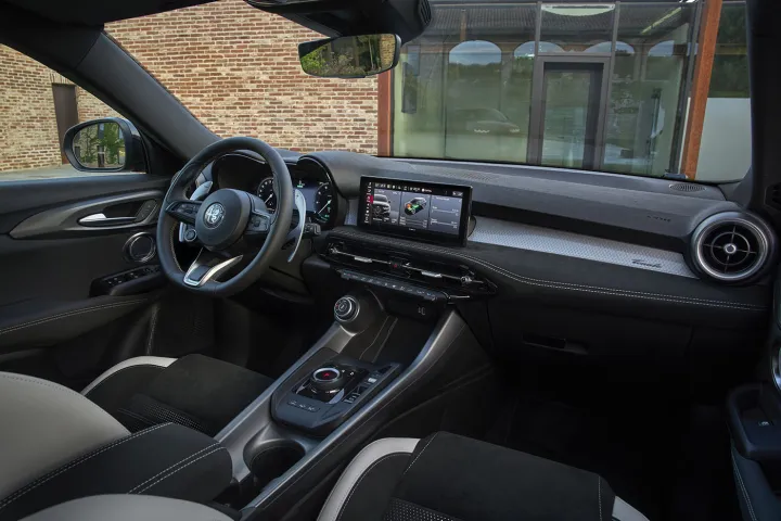 Alfa Romeo Tonale new 2026 (3).jpg