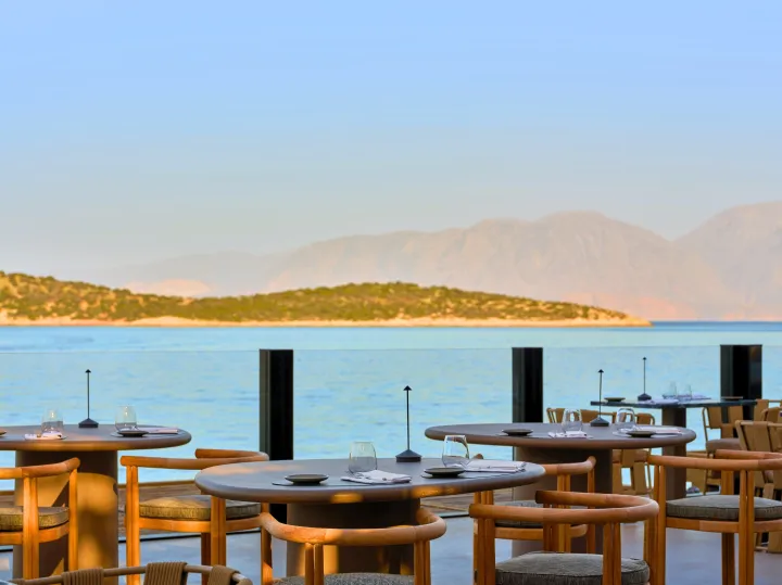 Bluegr Hotels & Resorts_La Bouillaisse Restaurant.jpg