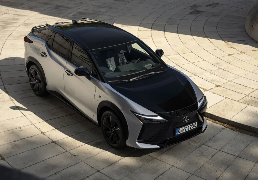 Lexus RZ (4).jpg