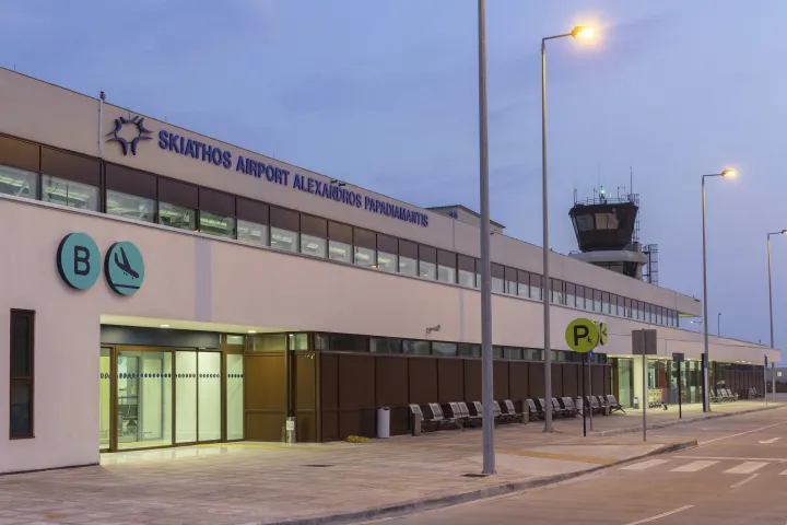 Skiathos Airport.jpg