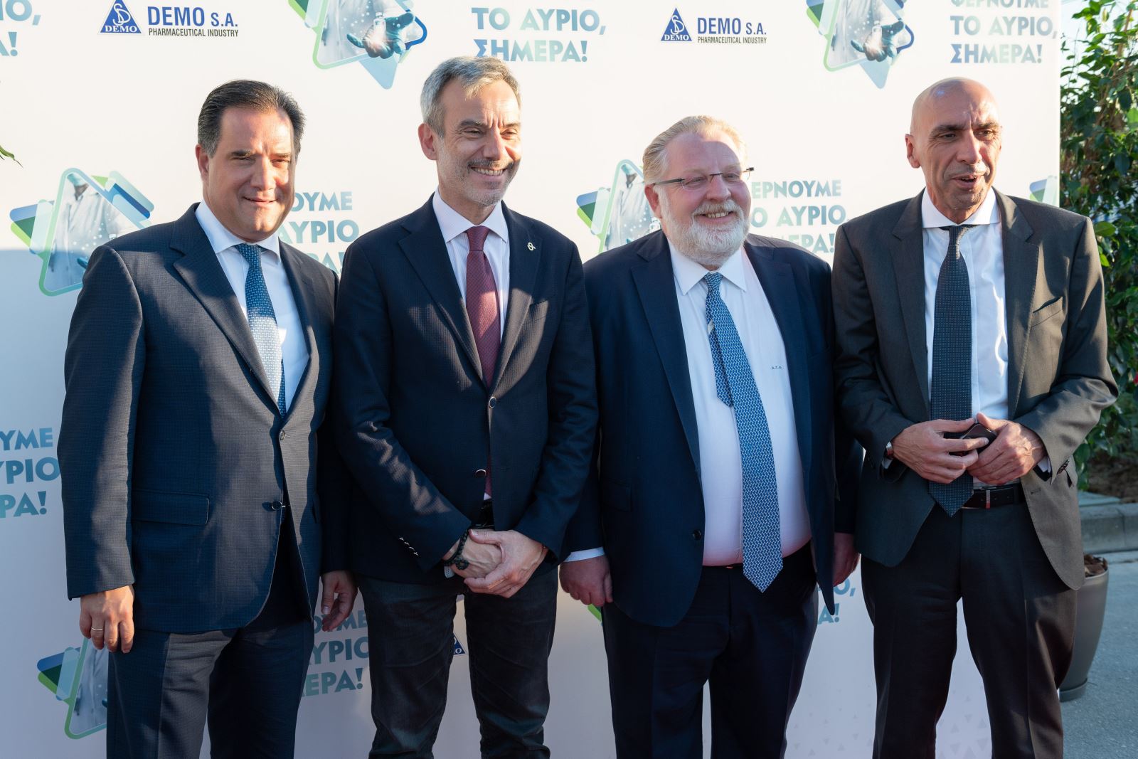 Ο Υπουργός Υγείας κ. Θάνος Πλεύρης, ο κ. Δημήτρης Δέμος και ο Υφυπουργός Εσωτερικών, αρμόδιος για θέματα Μακεδονίας-Θράκης, κ. Σταύρος Καλαφάτης