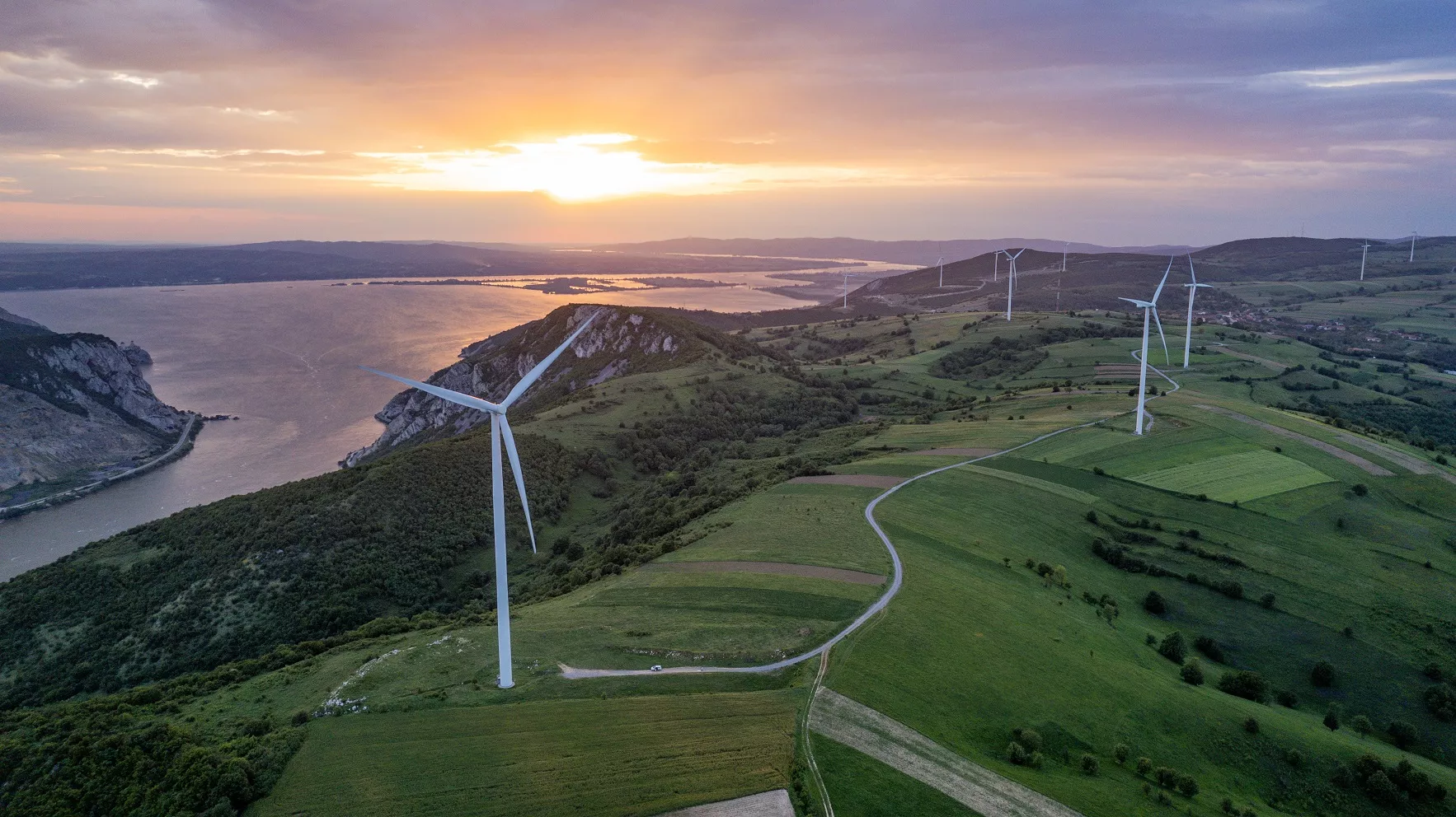 Αναβάθμιση ESG για τον Όμιλο ΔΕΗ από τον MSCI