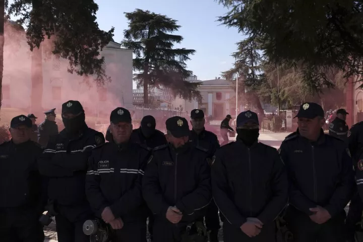 Αλβανία: Ένας νεκρός σε επίθεση εναντίον τηλεοπτικού σταθμού