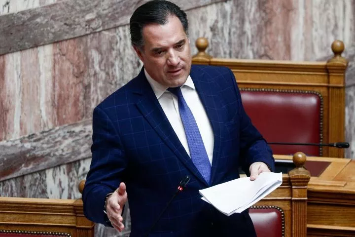 Ισχυρός Μητσοτάκης βάζει «φρένο» στα οικονομικά συμφέροντα