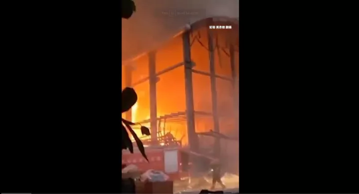 Ταϊβάν: Έξι νεκροί και τουλάχιστον 100 τραυματίες από πυρκαγιά σε εργοστάσιο (vid)
