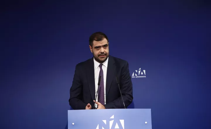 Π. Μαρινάκης: Δεν μπορεί οι ελεύθεροι επαγγελματίες να δηλώνουν λιγότερα από τους υπαλλήλους τους