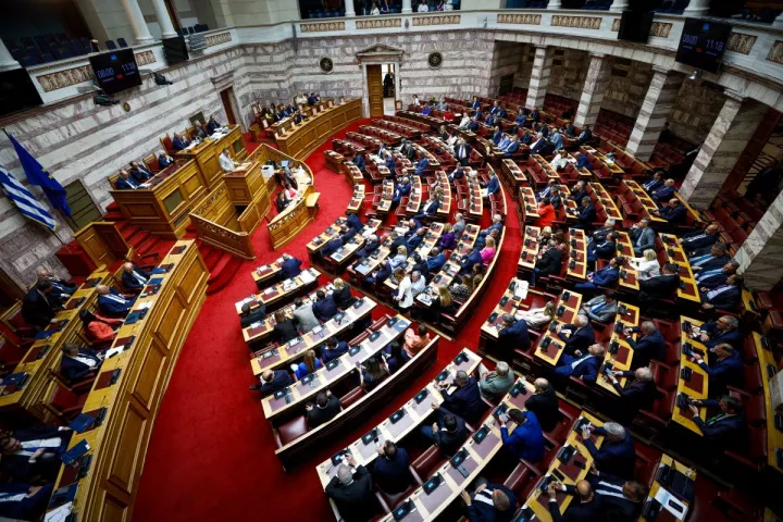 Βουλή: Κατατέθηκε το νομοσχέδιο για την Ενίσχυση του Εθνικού Συστήματος Επαγγελματικής Εκπαίδευσης και Κατάρτισης