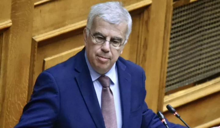 Σ. Σιμόπουλος: Στηρίζω την κυβέρνηση παρά τη διαφωνία μου για τα ομόφυλα ζευγάρια