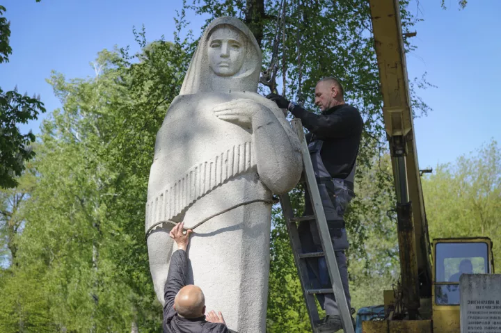 Λβιβ: Έγινε η πρώτη πόλη που αφαίρεσε όλα τα μνημεία της σοβιετικής εποχής