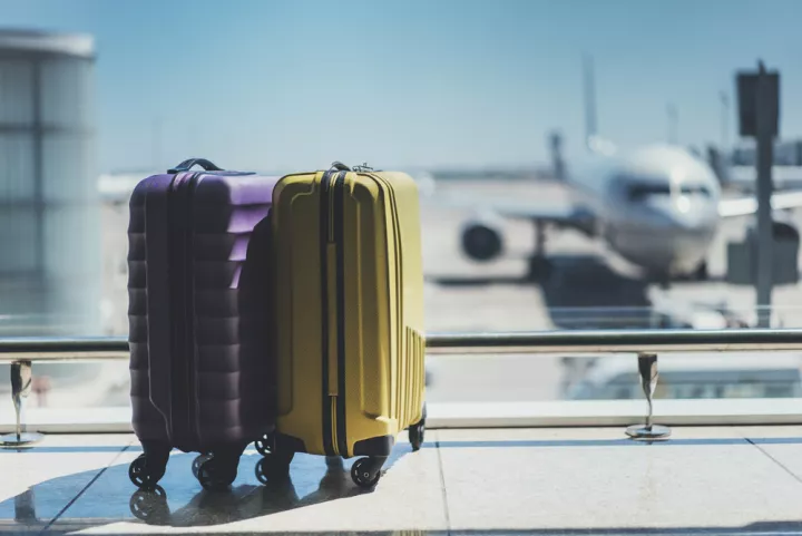 Εκπτώσεις σε ακτοπλοϊκά και αεροπορικά εισιτήρια για τους αναπληρωτές εκπαιδευτικούς