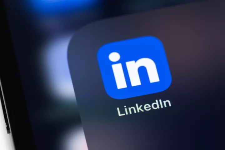 LinkedIn: Χρησιμοποίησε δεδομένα χρηστών προτού ενημερώσει τους όρους παροχής υπηρεσιών του