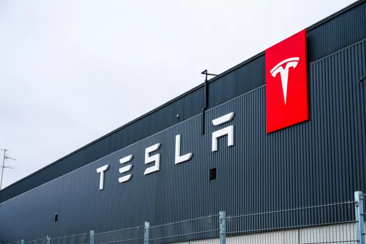 «Βουτιά» στις πωλήσεις των Tesla στην Ευρώπη κατά το πρώτο τρίμηνο του έτους	