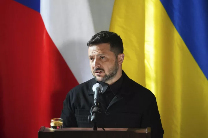 Ο Ζελένσκι δεν πιστεύει ότι η Ρωσία θα σεβαστεί την τριήμερη εκεχειρία για την επέτειο της Ημέρας της Νίκης