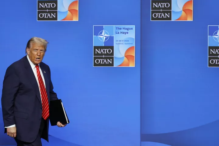 Ο Τραμπ εξετάζει τρεις ή τέσσερις υποψηφίους για τη διαδοχή Πάουελ στη Fed
