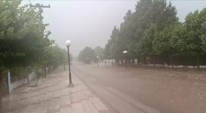 Ακραία καιρικά φαινόμενα στη βόρεια Ελλάδα μετά τους 43°C – Χαλάζι και καταιγίδες (vids)