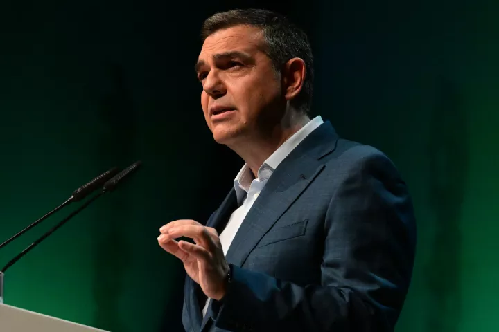Θράσος Τσίπρα: Ζητάει τα ανύπαρκτα πρακτικά του συμβουλίου αρχηγών!