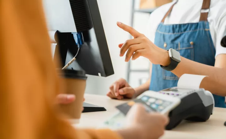 ΕΛΣΤΑΤ: Κατά 7,6% αυξήθηκε το λιανικό εμπόριο τον Απρίλιο 2025