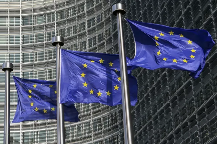 Η Κομισιόν επιμένει στην επίτευξη μιας εμπορικής συμφωνίας με τις ΗΠΑ μέχρι τις 9 Ιουλίου