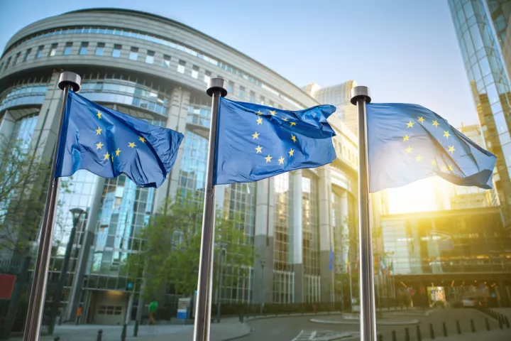 ΕΕ: Ανακοίνωσε πακέτο στήριξης 2,3 δισ. ευρώ για την ανοικοδόμηση της Ουκρανίας
