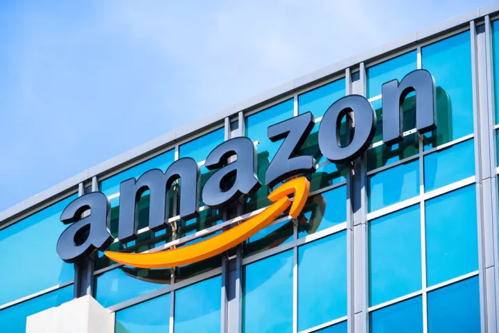 Amazon: Έτοιμη για επένδυση πολλών δισ. δολαρίων στην AI μέσω της Anthropic