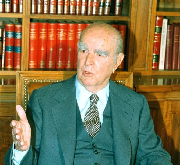 Οι πρωθυπουργοί της Μεταπολίτευσης: Κωνσταντίνος Καραμανλής