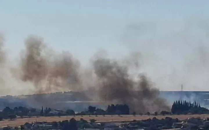 Φωτιά στο Σχηματάρι - Επιχειρούν 4 αεροσκάφη και 2 ελικόπτερα