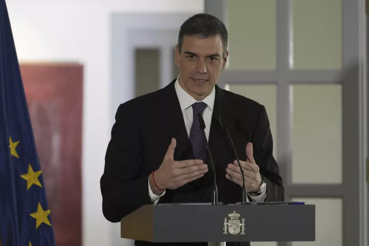 Σάντσεθ: Η μετανάστευση έχει οφέλη αλλά πρέπει να είναι νόμιμη και συντεταγμένη