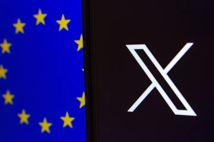 Η ΕΕ «παγώνει» έρευνα για το X του Ίλον Μασκ
