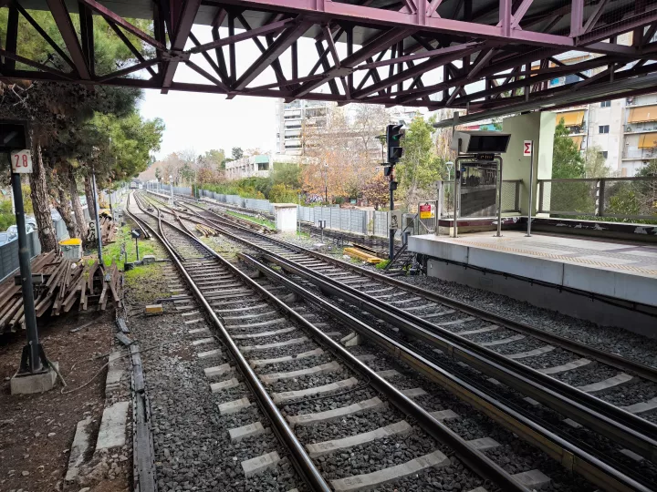 Φωτιά στον σταθμό του ΗΣΑΠ στα Άνω Πατήσια - Αλλαγές στην κυκλοφορία των συρμών
