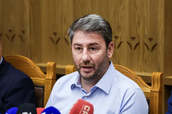 Η αφέλεια του… Πόντιου Πιλάτου