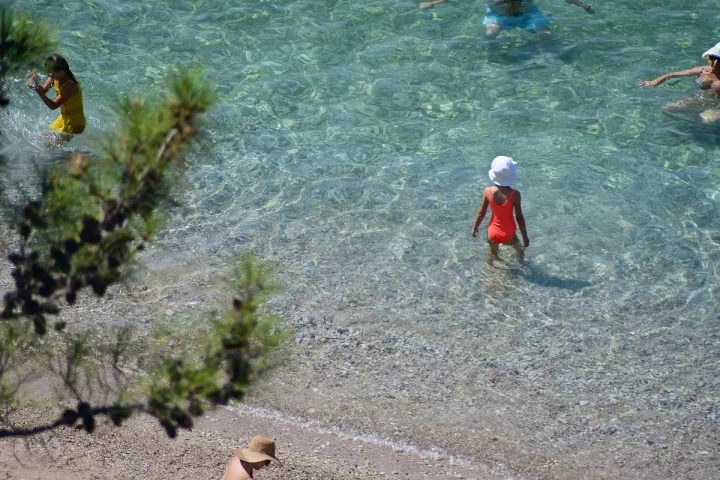 Καιρός: Προσωρινή «ξεκούραση» από τον καύσωνα, πριν από τη νέα άνοδο της θερμοκρασίας