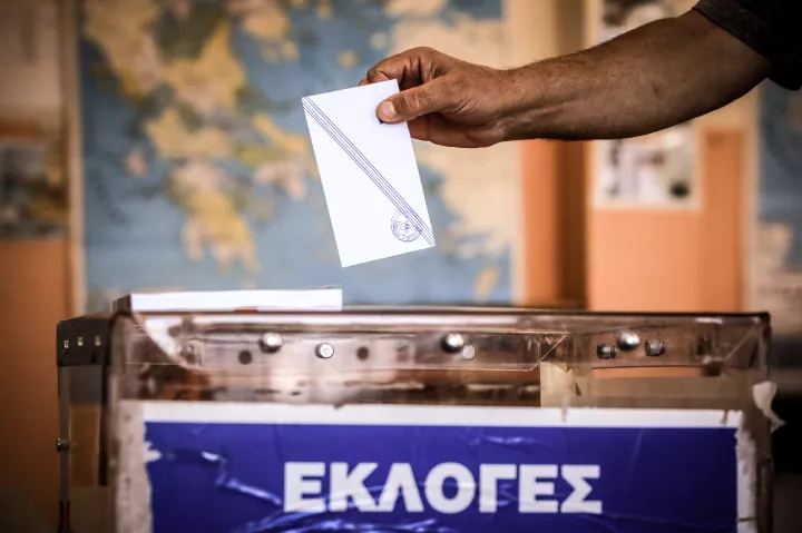 Προβάδισμα της ΝΔ με 27% - Yποχώρηση για ΠΑΣΟΚ, σημαντική πτώση για Πλεύση