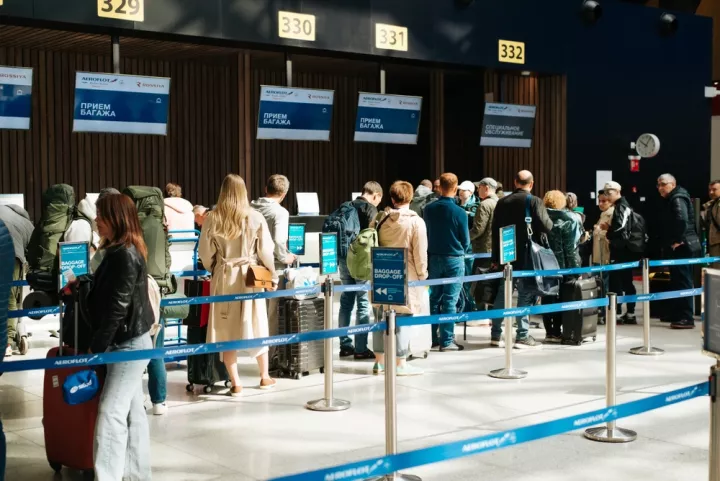 Επαναλειτουργούν τα αεροδρόμια Βνούκοβο και Ντομοντέντοβο