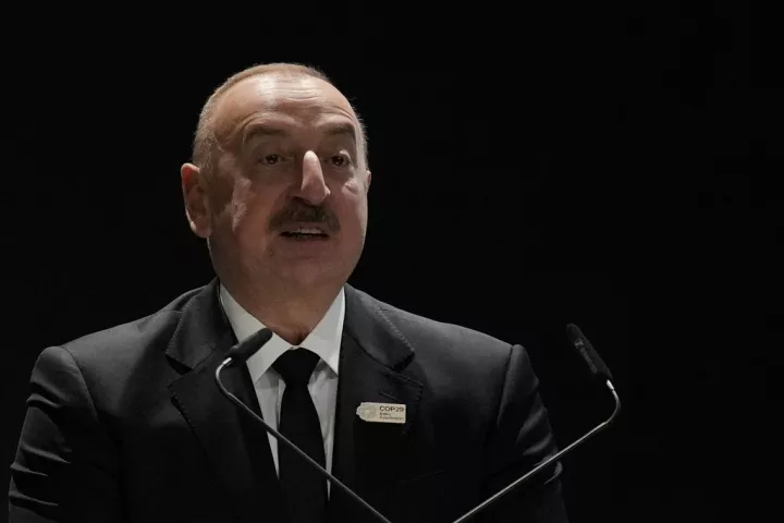 Ο πρόεδρος του Αζερμπαϊτζάν ζητά από τη Ρωσία να παραδεχτεί ότι κατέρριψε το αεροσκάφος με τους 38 επιβάτες