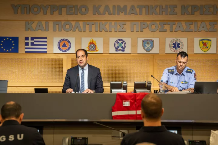 Ευρεία σύσκεψη υπό τον Γ. Κεφαλογιάννη για τον επερχόμενο καύσωνα - Σε αυξημένη ετοιμότητα ο κρατικός μηχανισμός