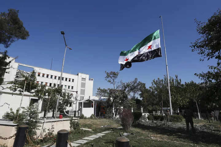 Συρία: Από μια κλωστή κρέμεται η εκεχειρία στη Σουέιντα