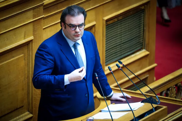 Κυρ. Πιερρακάκης: Μηδενίζονται όλες οι χρεώσεις τραπεζών μέσω ΔΙΑΣ