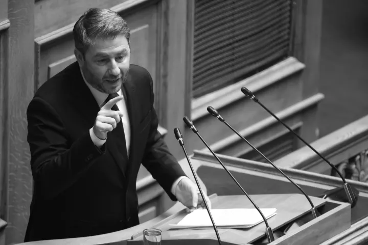 Ο λόγος που ο Ανδρουλάκης δεν λέει λέξη για τα κλεμμένα