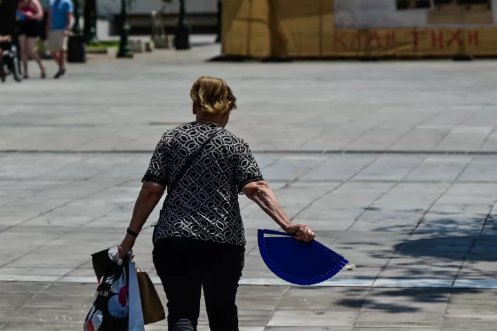 Υπουργείο Εργασίας: Έκτακτα μέτρα για τους εργαζόμενους στον ιδιωτικό τομέα την Τετάρτη λόγω καύσωνα