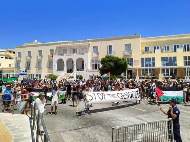 «Καμιά Γη» για τους ερυθροναζί που κυνηγούν Εβραίους