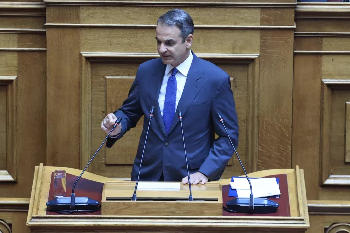 Η χώρα υπονομεύεται, τελευταίο ανάχωμα ο Κυριάκος