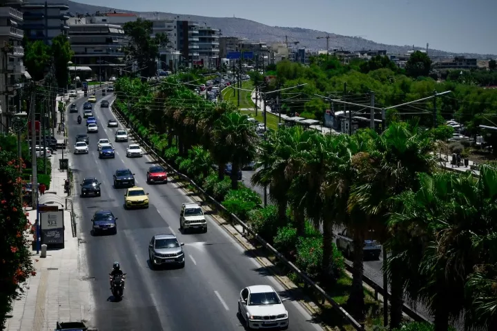 Νέος Κ.Ο.Κ.: Πάνω από 2.500 παραβάσεις την τρίτη εβδομάδα της εκστρατείας «Μηδενική ανοχή στη μη χρήση κράνους»