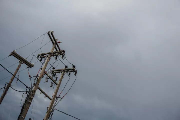 Ο καύσωνας προκαλεί διακοπές ηλεκτροδότησης στην Αττική - Τι αναφέρει ο ΔΕΔΔΗΕ 