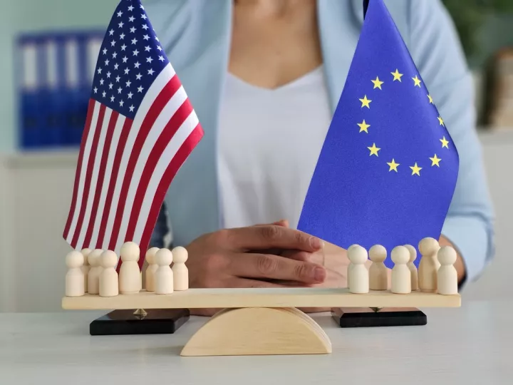 Κοντά σε συμφωνία ΕΕ και ΗΠΑ για δασμούς 15%